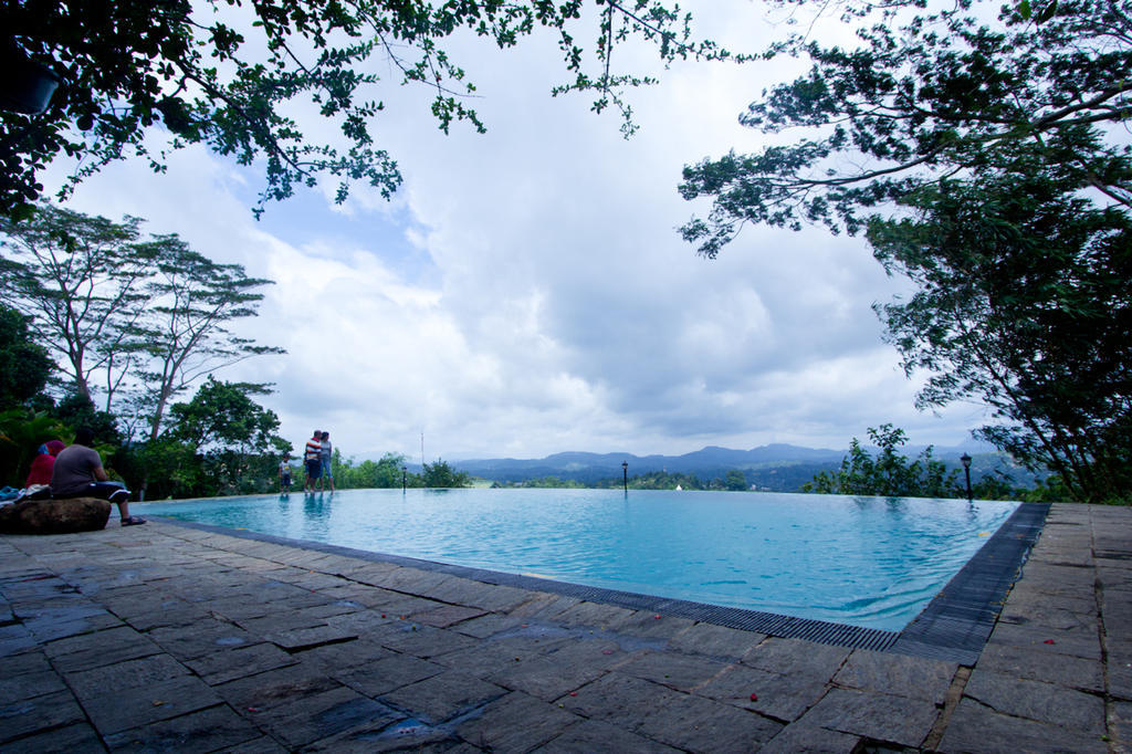Randholee Resort & Spa Kandy Esterno foto